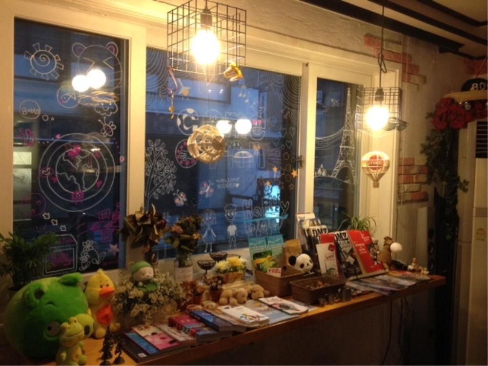 Comeinn Hongdae - Female Only Seoul