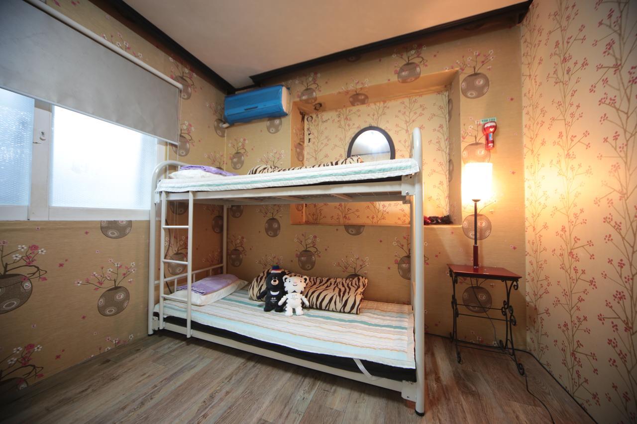 Hostel Comeinn Hongdae - Female Only *